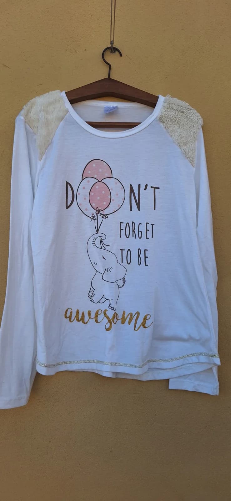 Blusa Manga Longa com Estampa de Elefante